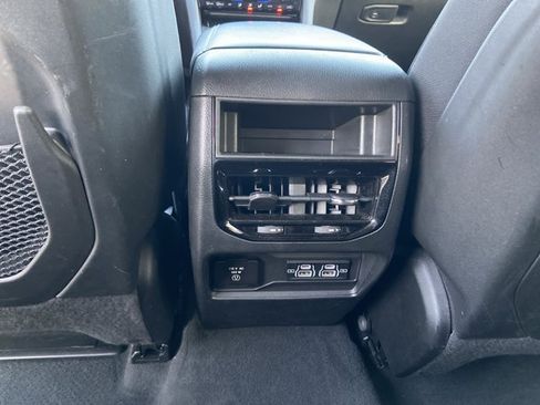 Used 2024 Jeep Grand Cherokee Altitude RWD image 51