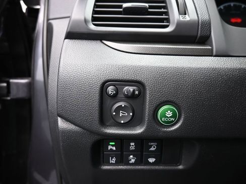 Certified 2024 Honda Ridgeline TrailSport image 34