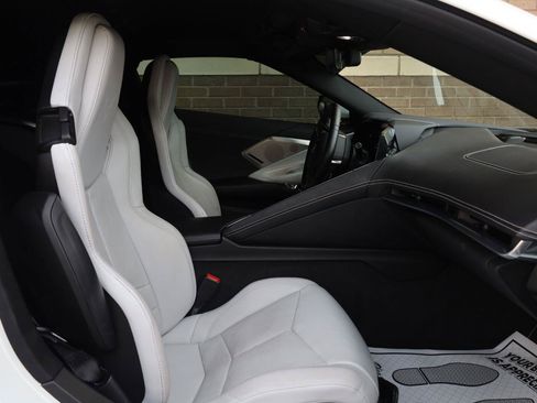 Used 2021 Chevrolet Corvette Stingray Preferred Cpe w/ Z51 Performance Package RWD image 26