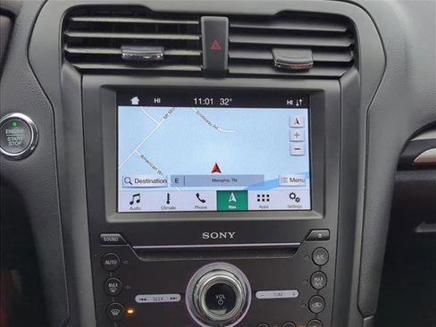 Used 2019 Ford Fusion Titanium image 9