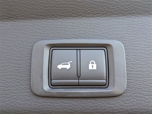 New 2025 Mitsubishi Outlander SE image 14