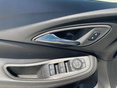 Used 2024 Buick Encore GX Sport Touring FWD image 21