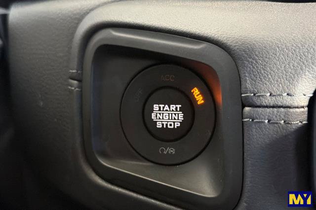 Used 2026 Jeep Wrangler Unlimited Sahara AWD/4WD image 27