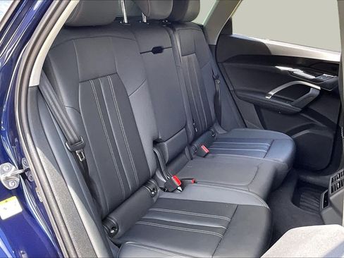 Used 2025 Audi Q5 Premium w/ Convenience Package AWD/4WD image 19