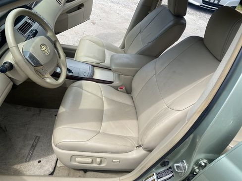 Used 2009 Toyota Avalon XLS FWD image 13