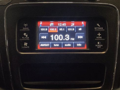 Used 2018 Dodge Journey SXT w/ Connectivity Group image 25