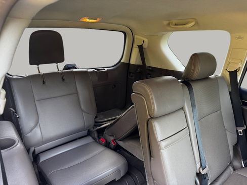 Used 2017 Lexus GX 460 image 16