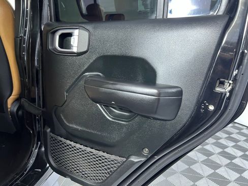 Used 2021 Jeep Gladiator Mojave image 25