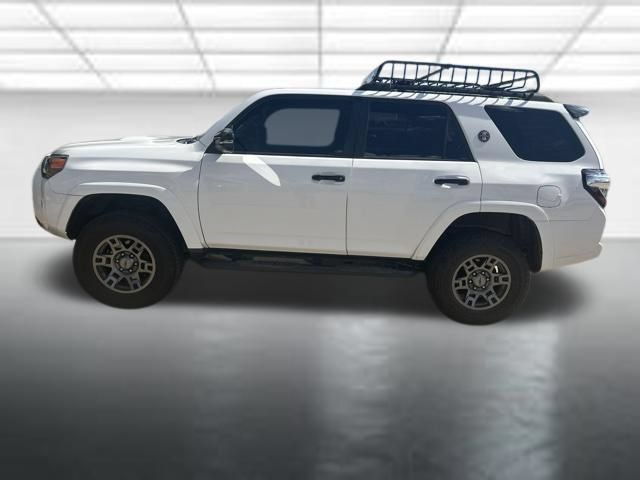 Used 2020 Toyota 4Runner Venture AWD/4WD image 4