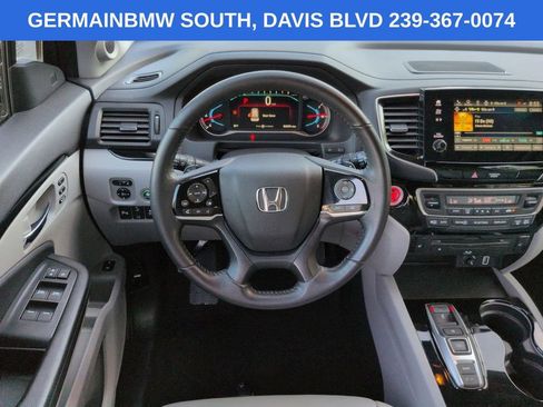 Used 2019 Honda Pilot Touring image 18