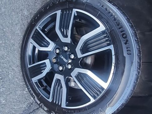 Used 2021 GMC Acadia SLE w/ Driver Convenience Package image 19