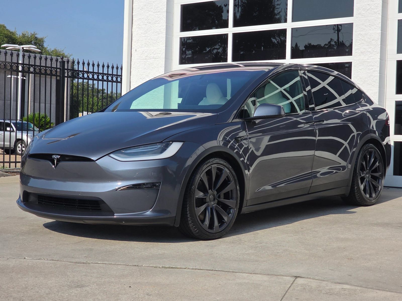 Used 2022 Tesla Model X Plaid AWD/4WD image 9