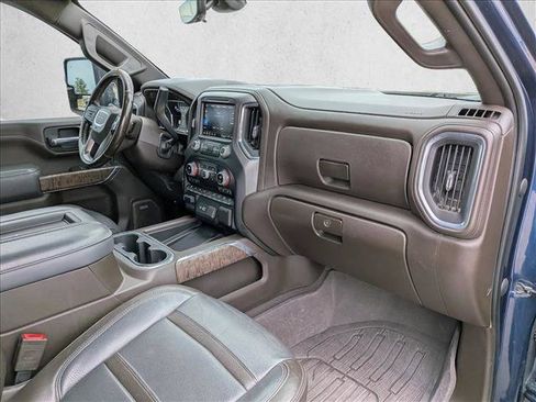 Used 2021 GMC Sierra 2500 Denali w/ Denali Ultimate Package AWD/4WD image 21
