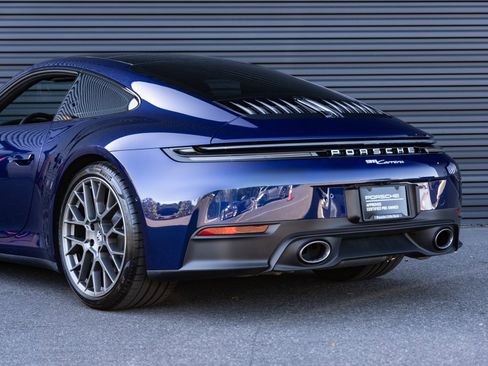 Used 2025 Porsche 911 Carrera image 11