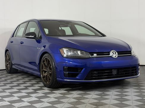 Used 2017 Volkswagen Golf R 4-Door AWD/4WD image 7