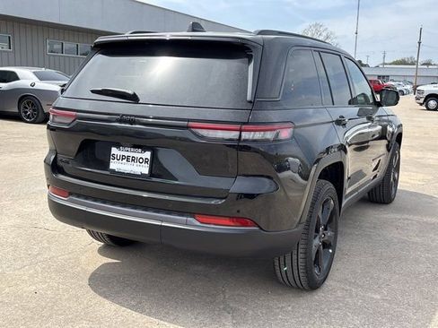 New 2026 Jeep Grand Cherokee Limited AWD/4WD image 3