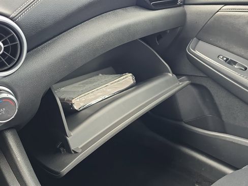 Used 2023 Nissan Sentra SV image 29