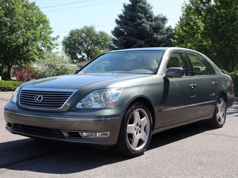 Used 2004 Lexus LS 430 image 11