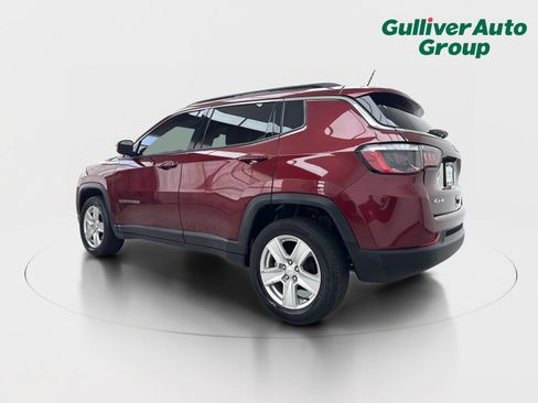 Used 2022 Jeep Compass Latitude w/ Sun and Sound Group AWD/4WD image 4
