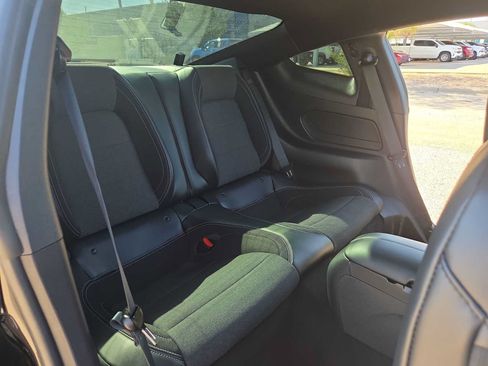 Used 2025 Ford Mustang Coupe RWD image 17