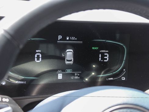 Used 2025 Kia Sportage EX AWD/4WD image 28
