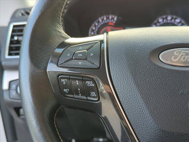 Used 2019 Ford Explorer Platinum AWD/4WD image 13