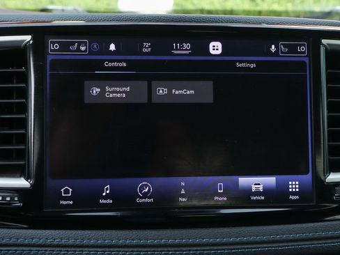 Used 2021 Chrysler Pacifica Touring-L w/ Uconnect Theater Family Group image 31