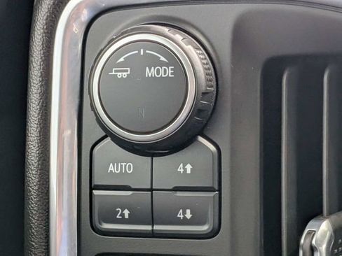 Used 2021 Chevrolet Silverado 1500 LT Trail Boss AWD/4WD image 27