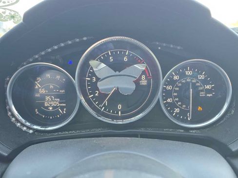 Used 2017 MAZDA MX-5 Miata Sport RWD image 21