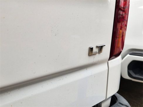 Used 2023 Chevrolet Silverado 1500 LT image 9