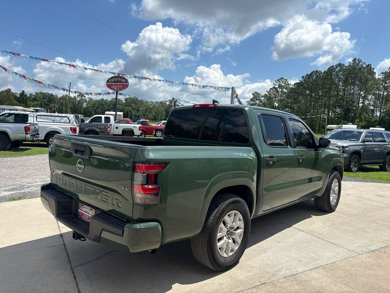 Used 2023 Nissan Frontier SV RWD image 5