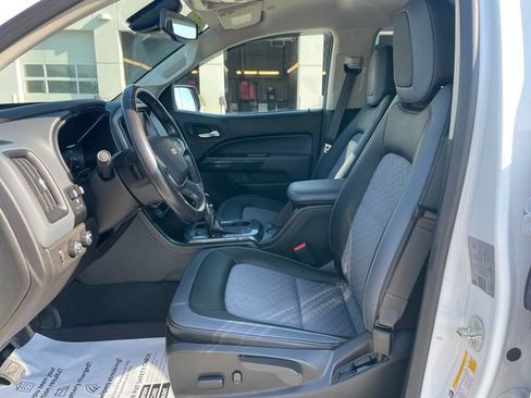 Used 2022 Chevrolet Colorado Z71 w/ Safety Package AWD/4WD image 19