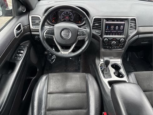 Used 2018 Jeep Grand Cherokee Altitude image 13