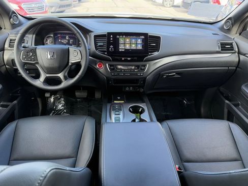 Used 2025 Honda Passport EX-L image 18