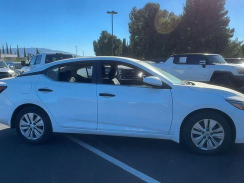 Used 2024 Nissan Sentra S FWD image 4
