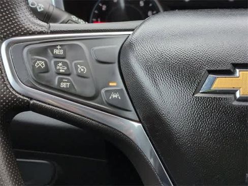 Used 2020 Chevrolet Equinox LT image 24