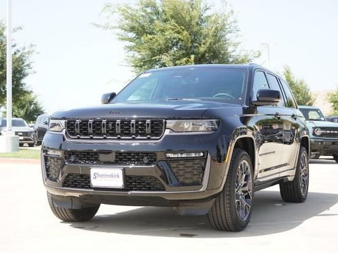New 2026 Jeep Grand Cherokee Summit w/ Obsidian Package AWD/4WD image 3