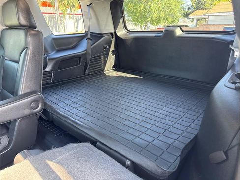Used 2018 Chevrolet Tahoe Premier AWD/4WD image 27