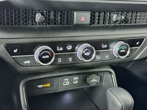 Certified 2024 Honda CR-V EX image 15