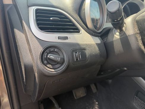 Used 2015 Dodge Journey R/T w/ Flexible Seating Group FWD image 19