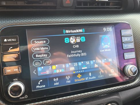 Used 2023 Nissan Kicks SV w/ Interior Electronics Package FWD image 18