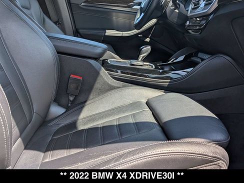 Used 2022 BMW X4 xDrive30i AWD/4WD image 27