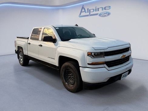 Used 2018 Chevrolet Silverado 1500 Custom w/ Custom Value Package AWD/4WD image 7