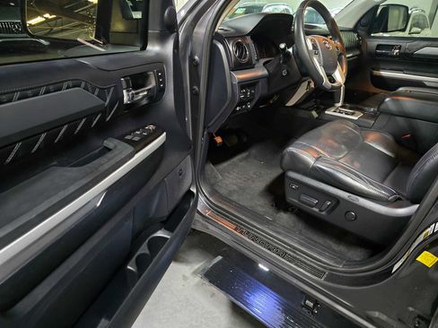 Used 2019 Toyota Tundra Platinum AWD/4WD image 20