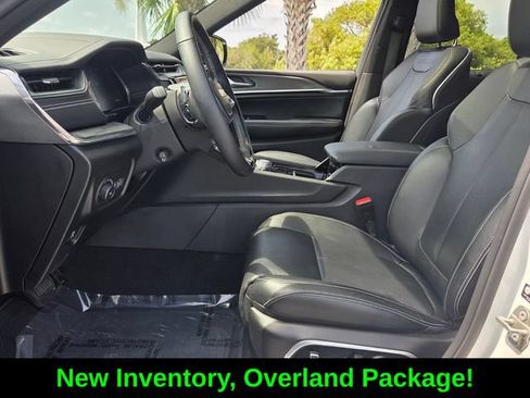 Certified 2023 Jeep Grand Cherokee Overland w/ Adv Protech Group III AWD/4WD image 10