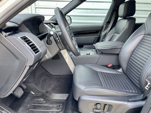 Certified 2025 Land Rover Discovery S AWD/4WD image 14