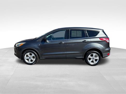 Used 2016 Ford Escape SE image 3