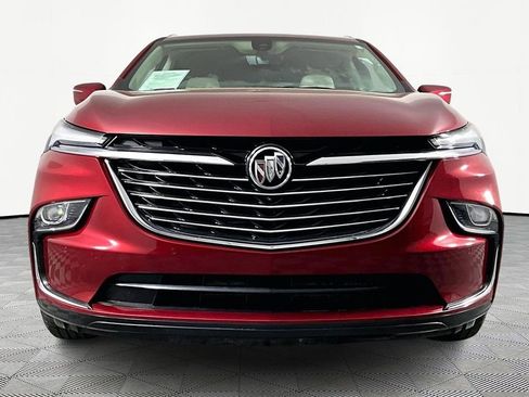 Used 2023 Buick Enclave Premium image 2