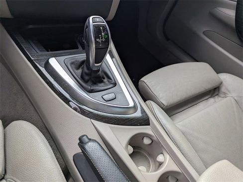 Used 2013 BMW 135i Coupe w/ Premium Pkg image 27