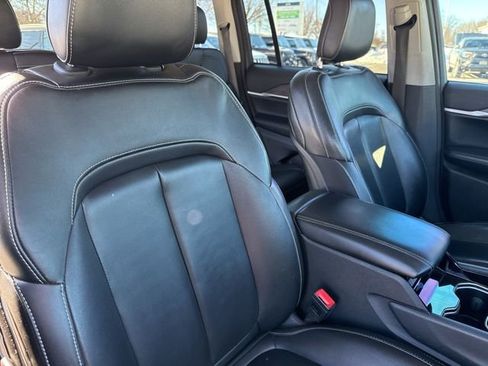 Used 2023 Jeep Grand Cherokee Limited w/ Black Appearance Package image 24